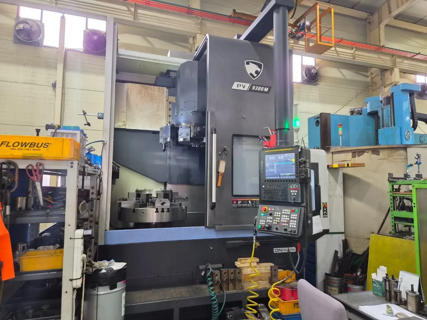 DN SOLUTIONS V9300MR + ATC CNC VERTICAL TURNING LATHE WITH MILLING