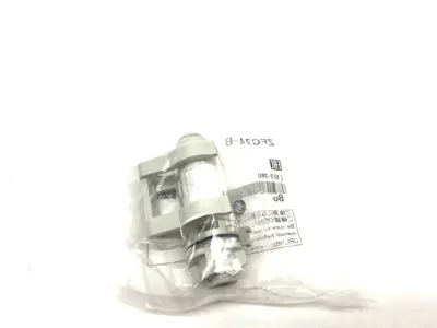 NEW SMC AIR SUCTION FILTER, IN-LINE, PUSH-TO-CONNECT 6MM O.D. W/ BRACKET