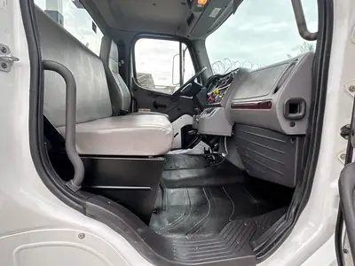 Used 2019 FREIGHTLINER M2 106 Tractors & Trailers Florida US | Truck and Van Outlet #1506263