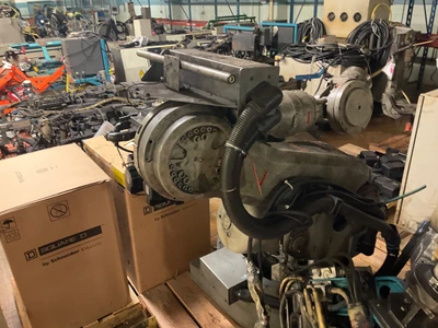 USED YASKAWA MOTOMAN-UP200