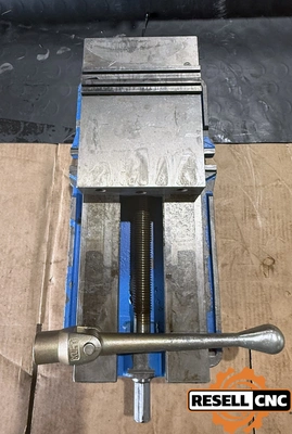 USED Kurt D688 Vise