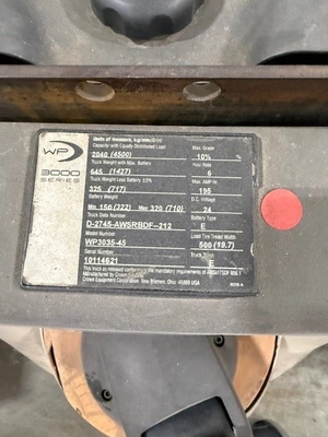 USED Crown WP3035-45 pallet jacks Qty 4 need batteries