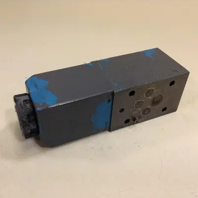 USED VICKERS DG4V-3-2AL-M-U-HL7-60