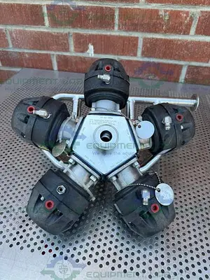 USED 5 ITT PURE FLO ADVANTAGE STAINLESS STEEL DIAPHRAGM VALVE W/ 1" SANITARY FITTING