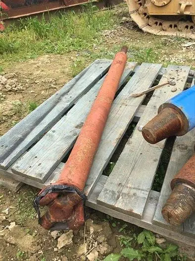 Used CYCLONE 36-R DRIVE SHAFT Construction Equipment Parts Pennsylvania US | East West Machinery & Drilling #1416613