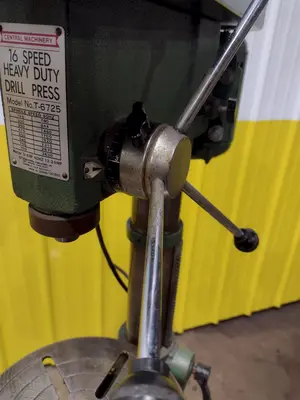 USED CENTRAL MACHINERY T-6725