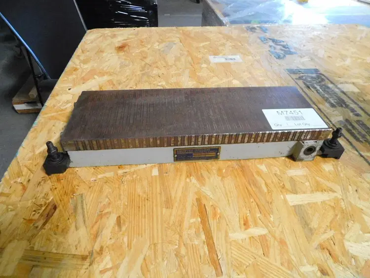 Used _UNKNOWN_ _UNKNOWN_ Magnetic Chucks Texas US | Aucto #1509708