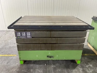 USED 2006 CORREA BOX TABLE