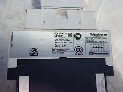 USED SCHNEIDER ELECTRIC CAD36REQ3828G10