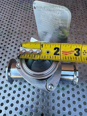 USED BS&B GR-C SAFETY HEAD 1 1/2" FITTING W/ 45 PSIG RUPTURE DISC, 1 1/2" TEE FITTING