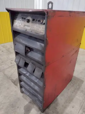 USED LINCOLN ELECTRIC