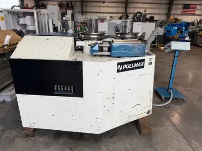 5" X 5" X 1/2" PULLMAX Z-41 HYDRAULIC ANGLE ROLL