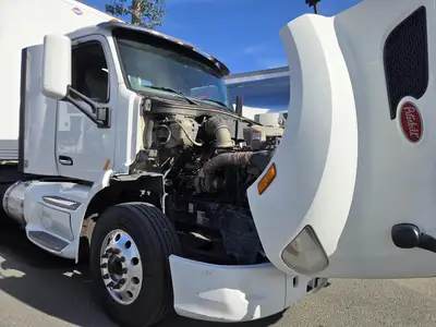 USED 2018 PETERBILT 579