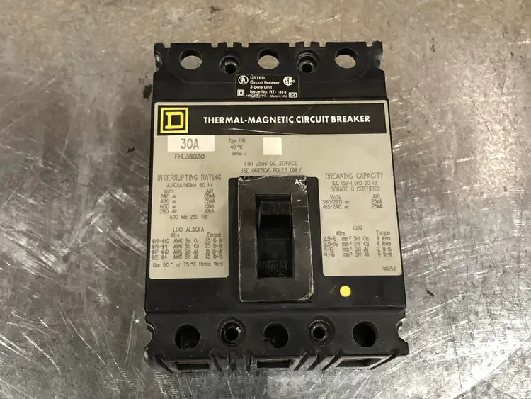Used SQUARE D FHL36030 Switchgears British Columbia CA | Lenmark #244399