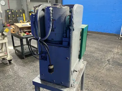Used DENISON ENGINEERING CO. DH4C61A59C17A01A80 Hydraulic Presses Ohio US | HGR 24 #1304834