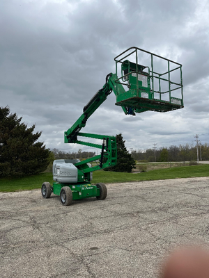 USED 2016 Genie Z-45/25J DC