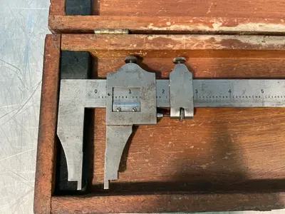 Used BROWN AND SHARPE 570 Vernier Calipers Ohio US | HGR 24 #1263284