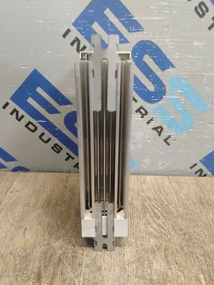 LENZE D-31855 Variable Frequency Drives | ESS Industrial Equipment Sales (5)