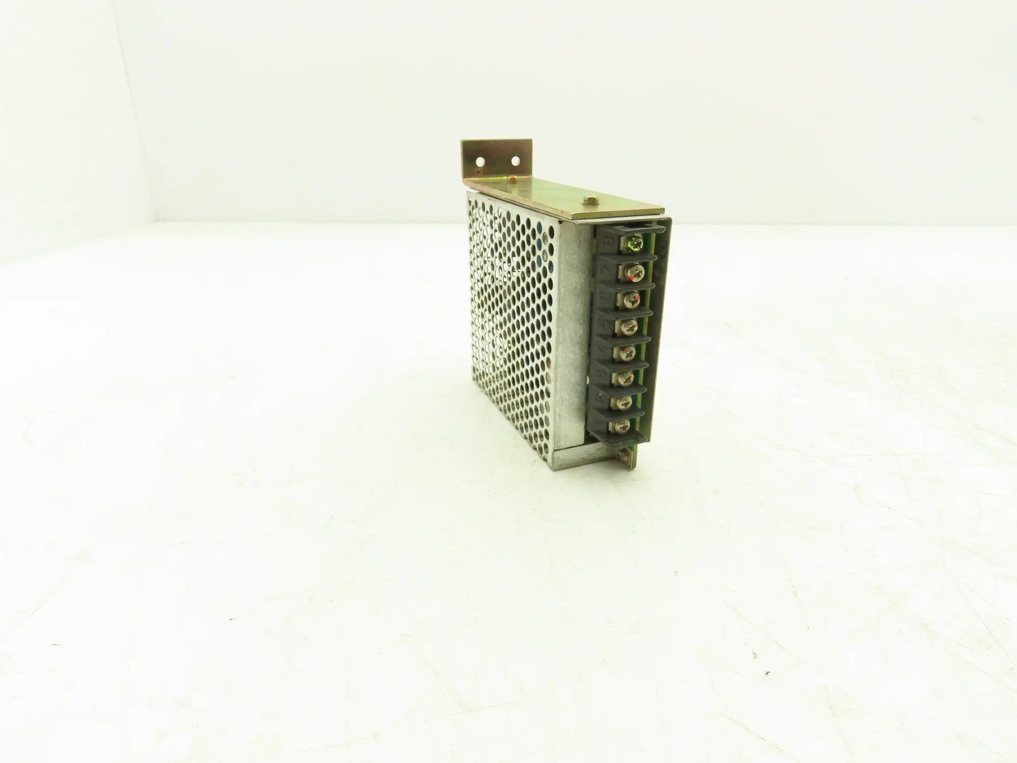 Lambda RT-2-5FF/A Power Supply +5/+15/-15VDC 2/0.3/0.2A 16W Out 120V AC/DC In