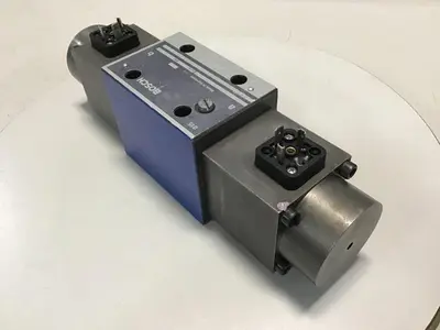 USED BOSCH 0 811 404 843