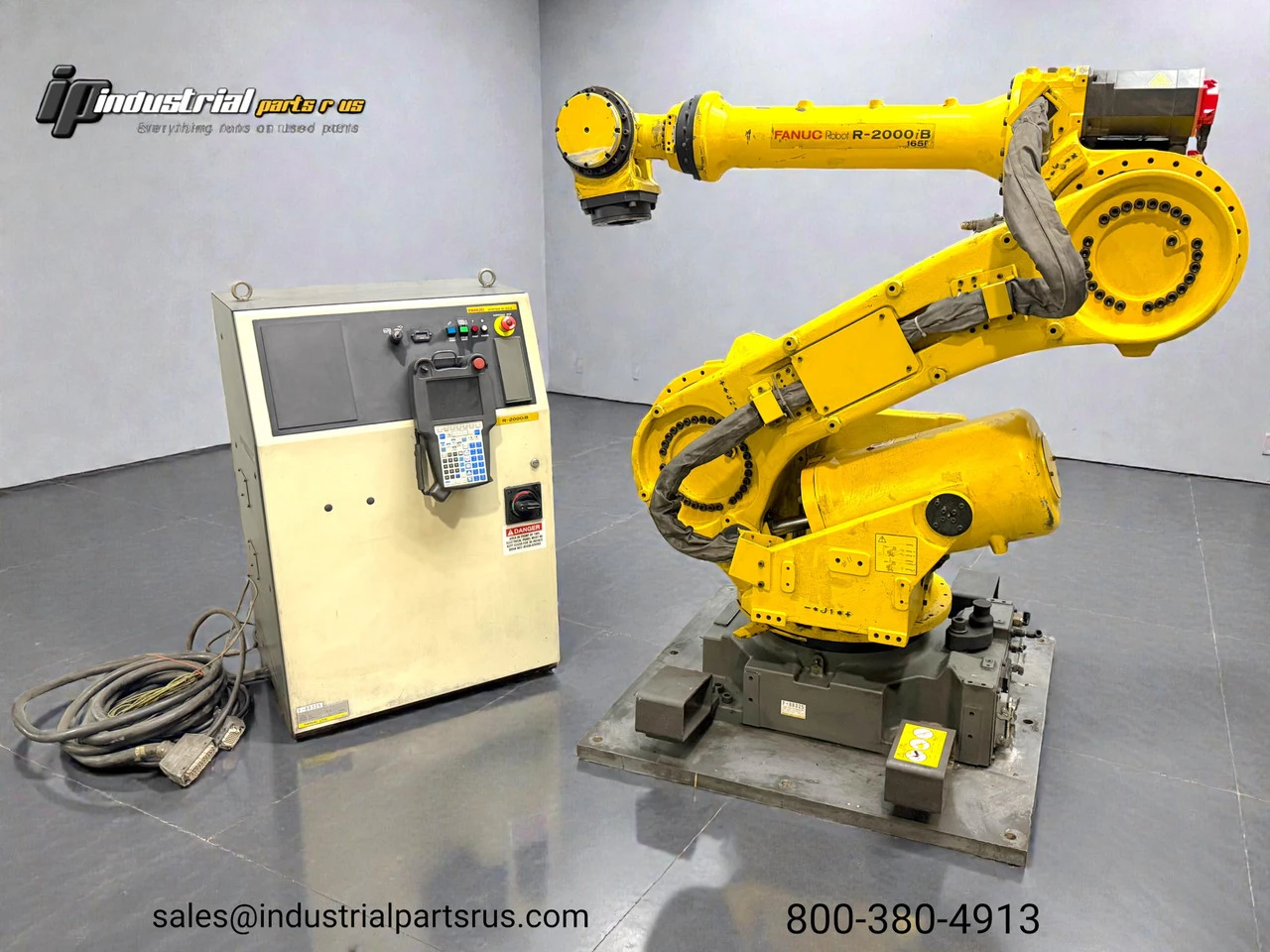 USED FANUC R-2000IB