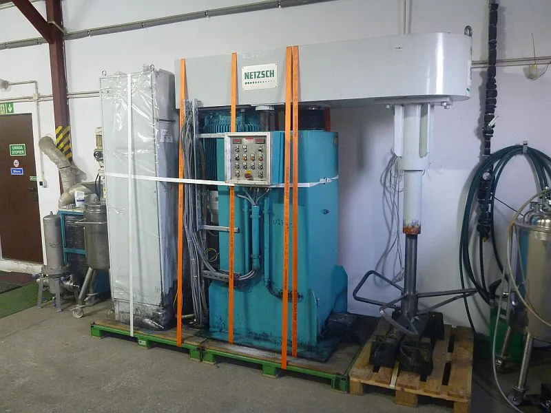 USED 2000 NETZSCH VPI 550