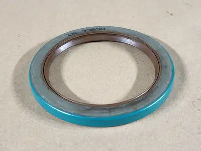 NEW SKF 33699