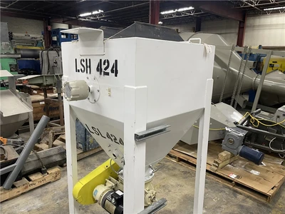26 CU. FT. Surge Bin With Rotary Air Lock