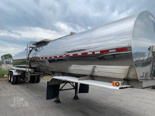 Used 2006 BRENNER _UNKNOWN_ Tanker Trailers Indiana US | Lakeshore Equipment Sales #1546565