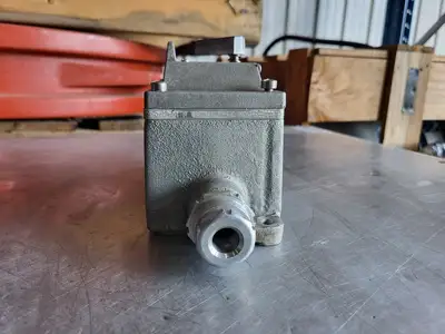 New | in-Stock CROUSE-HINDS DSFS936 SA Switchgears British Columbia CA | Lenmark #242131