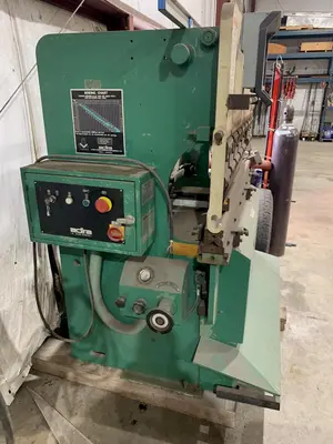 USED ADIRA 3215