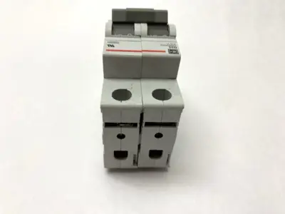 New | in-Stock Cutler-Hammer 415V Breaker, Din Rail Mount D25 Circuit Breakers Michigan US | Maverick Industrial Sales #1486186