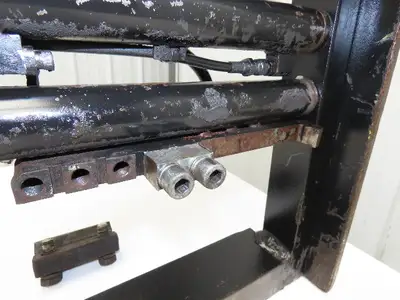 Used RIGHTLINE _UNKNOWN_ Forklift Attachments Indiana US | Arrow Industrial #1366964