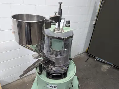 Pharmatec Tablet Press