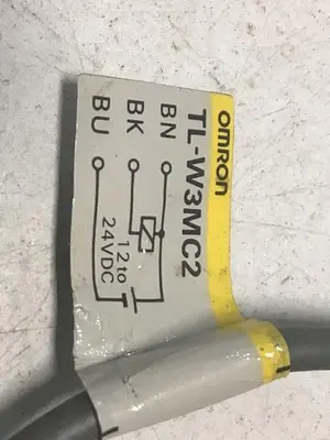 USED OMRON TL-W3MC2