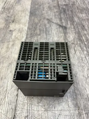 USED SIEMENS 6ES7 307-1KA01-0AA0