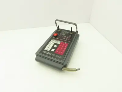 Giddings Lewis 58009023 Teach Pendent Handheld Remote Control Panel Programmer