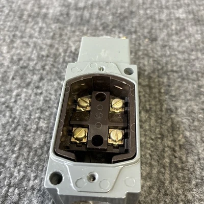 New | in-Stock Allen-Bradley ["7-36379", "Z-36379"] Switch Parts California US | Davliegogo LLC #1707044
