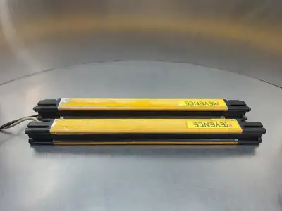 Keyence SL-V24HM-R/SL-V24HM-T Light Curtain Safety System. 5C-11