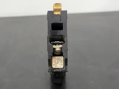 USED SQUARE D QO115