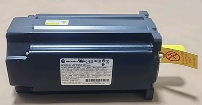 NEW Allen-Bradley MPL-B4530F-SJ74AA