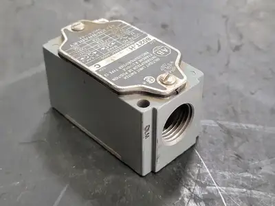 USED ALLEN-BRADLEY 802T-H