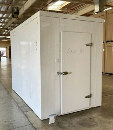 171-0079 6’ x 10’ Walk In Freezer Box with Floor