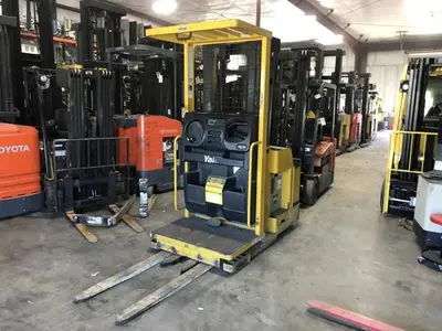 USED 2013 YALE OS030EC