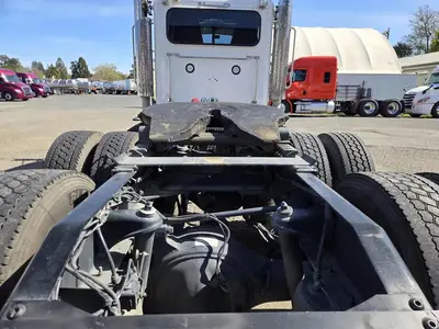 USED 2020 PETERBILT 389