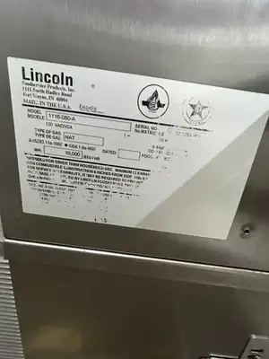 Lincoln 1116-080-A, Double Stack Gas Conveyor Pizza Oven  Fully Refurbished