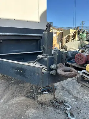 USED 2000 CATERPILLAR XQ105