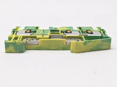 Typ PT 6-TWIN-PE | Phoenix Contact  Terminal Block Green Yellow LOT OF 4 - New