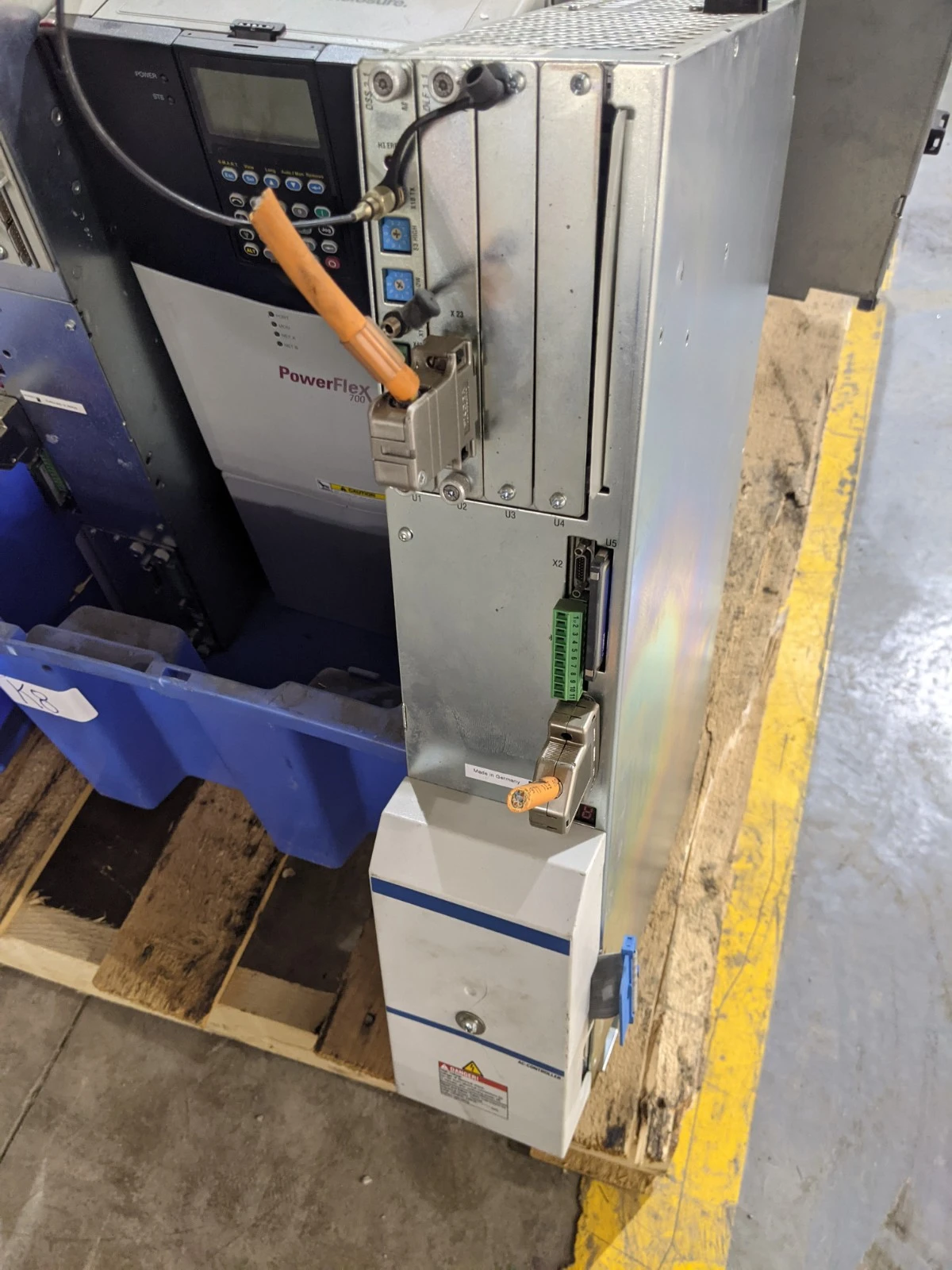 Rexroth Indramat HDS03.2-W075N-HS32-01-FW Controller Servo