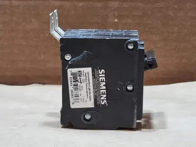 Used SIEMENS B220 Switchgears British Columbia CA | Lenmark #835457